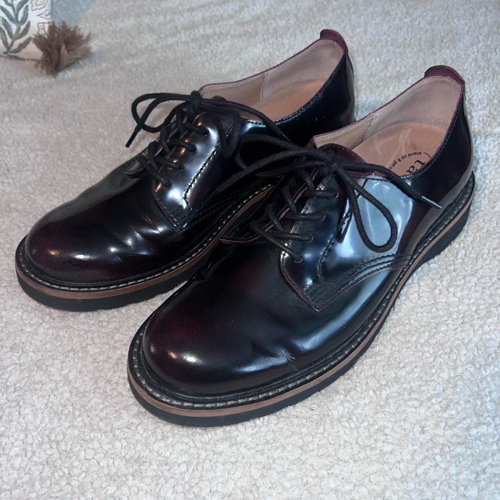 Taos Footwear Burgundy Leather Women's Oxfords